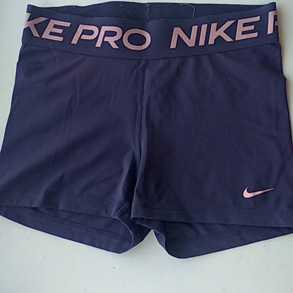 NIKE Pros